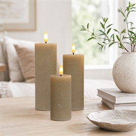 3-pak LED bloklys Ø 5 cm - H 10, 12,5 og 15 cm rustikt vokslys med resin, Latte